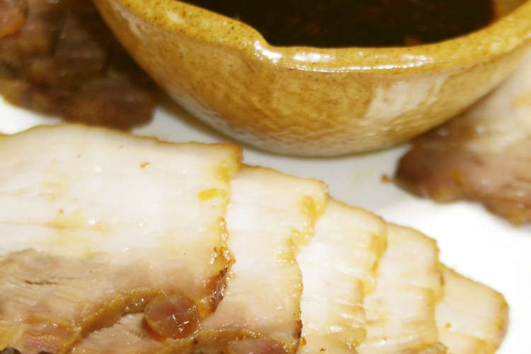 お正月のおせちに 簡単めんつゆ焼き豚煮豚 レシピ 作り方 By しるびー１９７８ クックパッド 簡単おいしいみんなのレシピが352万品