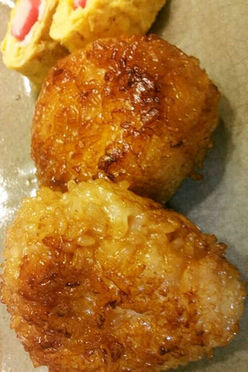 フライパンで作る、簡単!焼きおにぎり