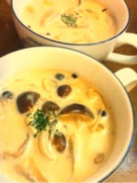 たっぷりきのこのクリームスープ♡の画像