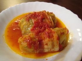 えのき氷で柔らかロールキャベツトマト味
