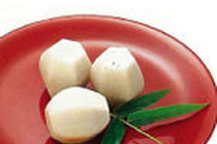 里芋の白煮 お正月のおせち料理に レシピ 作り方 By 味とこころ クックパッド 簡単おいしいみんなのレシピが353万品