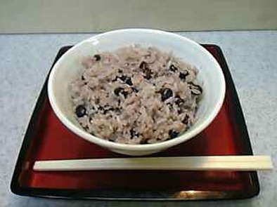 黒大豆☆黒豆の炊き込みご飯の写真