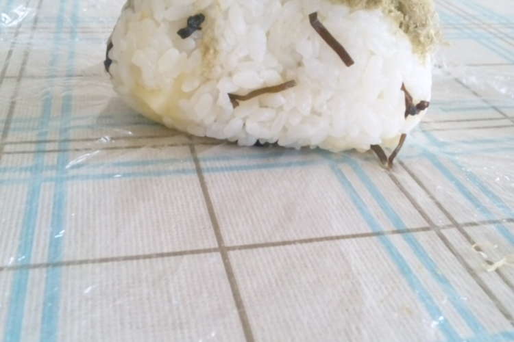 ｗ昆布とチーズおにぎり 髪フサフサ 笑 レシピ 作り方 By きじとしろ クックパッド 簡単おいしいみんなのレシピが355万品