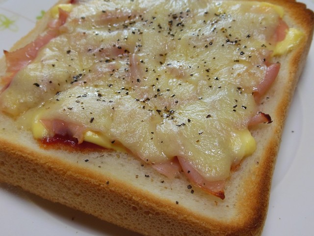 生ハムチーズのせトースト レシピ 作り方 By ゆうかりコアラ クックパッド 簡単おいしいみんなのレシピが376万品