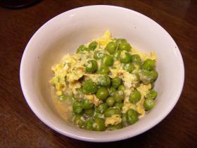 えんどう豆の卵とじ