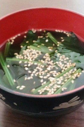 ほうれん草とわかめのスープ