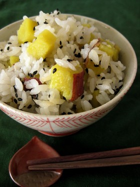 塩麹さつまいもご飯