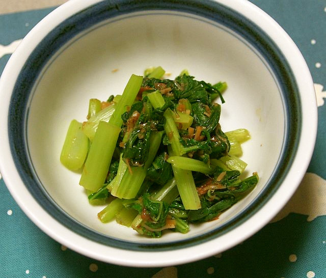 小松菜と大根葉のおかかなめこ和えの画像