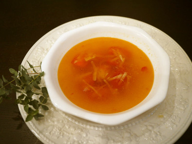 ぽかぽか代謝アップ！生姜とトマトのスープの写真