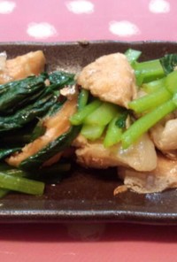 ご飯がすすむ！鮭と小松菜の炒め物