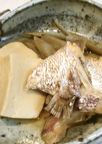 鯛のアラと高野豆腐の煮付け