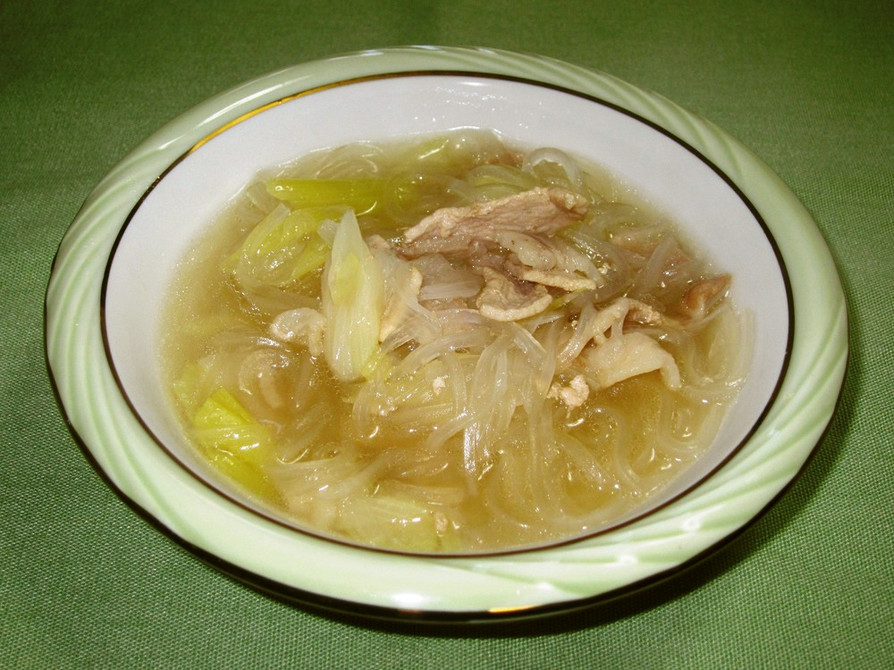 ★豚肉と葱とマロニーの中華スープ★の画像