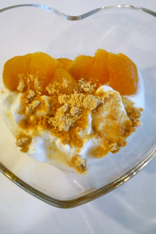 ◇美レシピ◇ 干し杏ときな粉のヨーグルトの画像