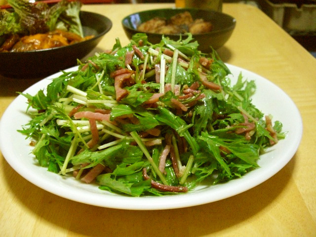 カリカリベーコンと水菜のホットサラダの画像
