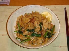 タイの屋台料理『パッシーユー・センヤイ』の画像