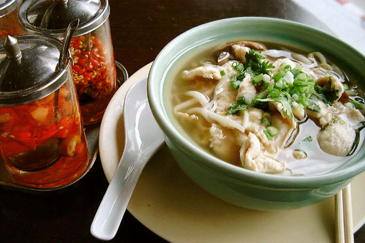 鶏だしの豚バラ ライスヌードル レシピ 作り方 By 半田の旨味家 クックパッド 簡単おいしいみんなのレシピが360万品