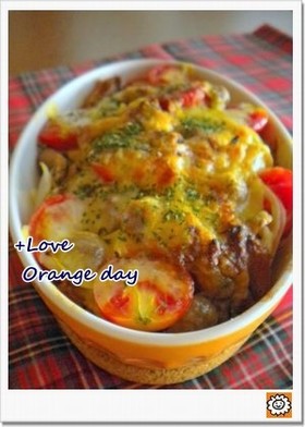 さば味噌煮缶のトマトチーズ焼き