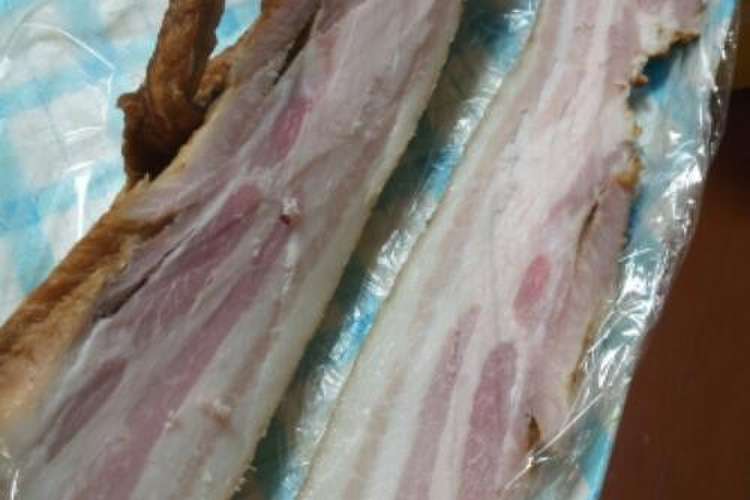 在庫限り 豚バラ燻製 ベーコン 約２００ ２５０ｇ Flyingjeep Jp