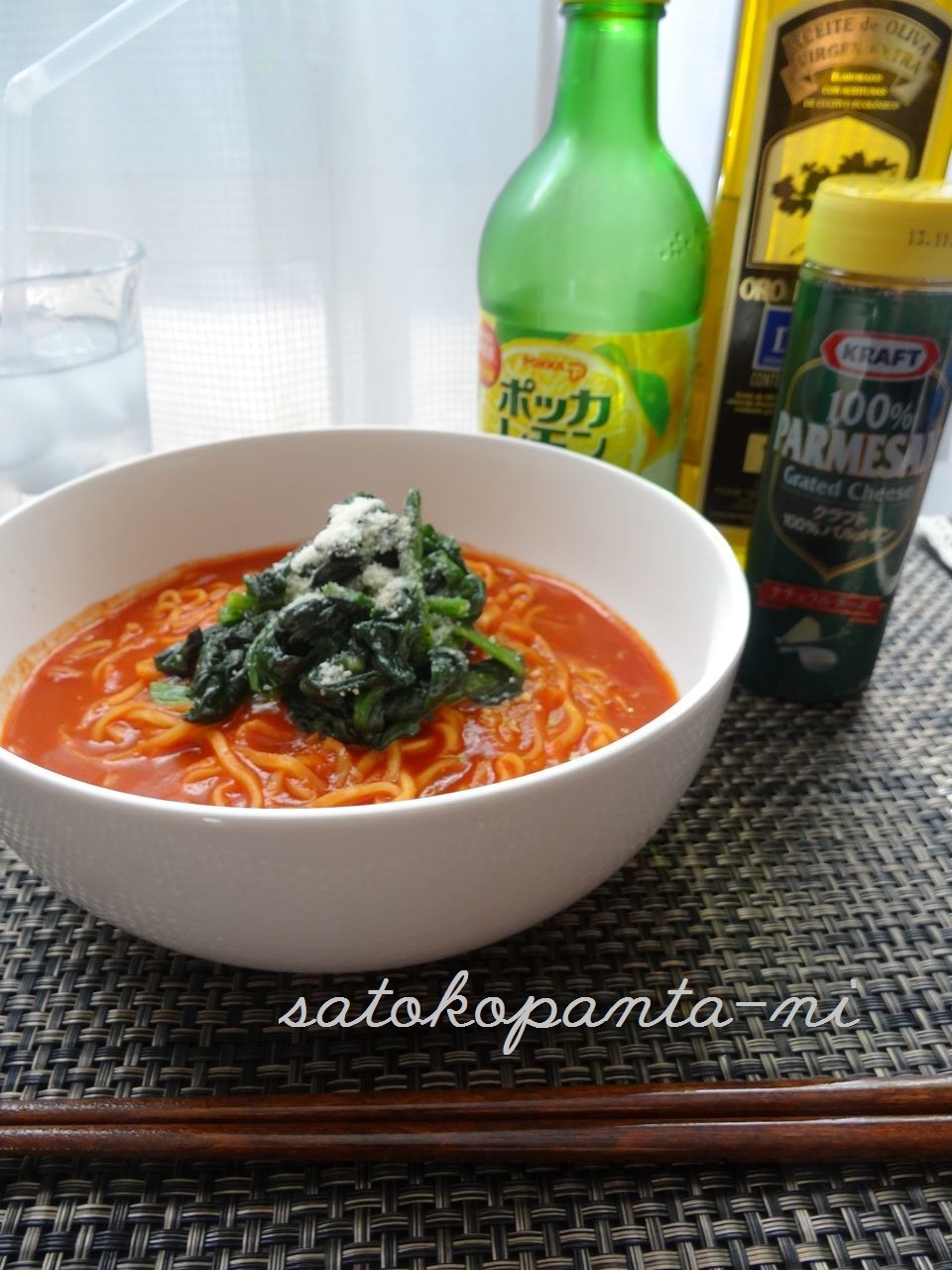 トマトジュースで簡単トマトラーメン レシピ 作り方 By さとこぱんたーに クックパッド 簡単おいしいみんなのレシピが350万品