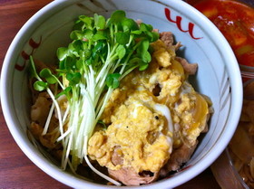 簡単美味しい☆ふわとろ卵かけ豚丼♪