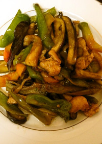 野菜と鶏皮の炒め物