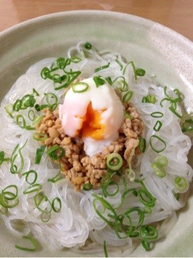 ぶっかけ♪納豆月見マロニー