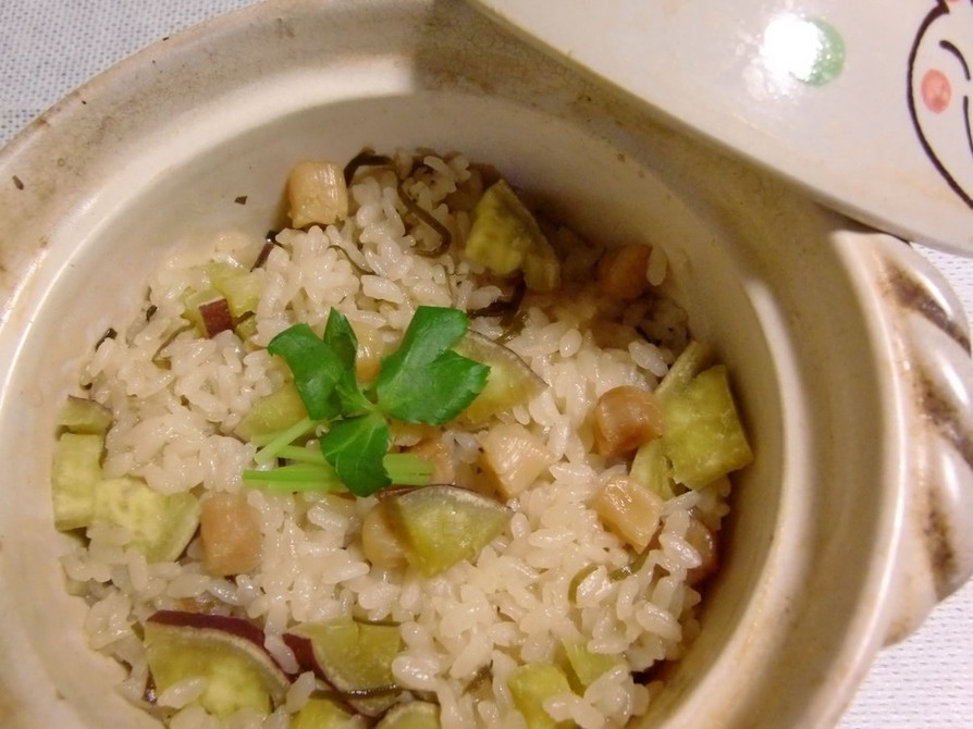 コロコロさつま芋と小貝柱の混ぜご飯の画像