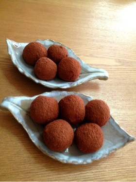 中からトロリ*白玉粉でチョコづつみ?