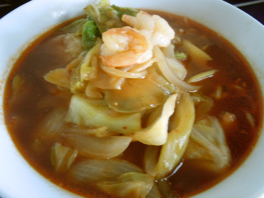 えびとキャベツと搾菜とセロリの四川風辛麺の画像