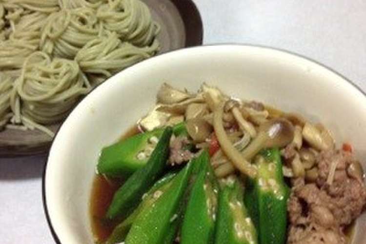 すき焼き風 具だくさんのつけ麺 レシピ 作り方 By くろむはーつ クックパッド 簡単おいしいみんなのレシピが359万品