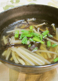 タケノコ・きくらげで酸辣湯風スープ