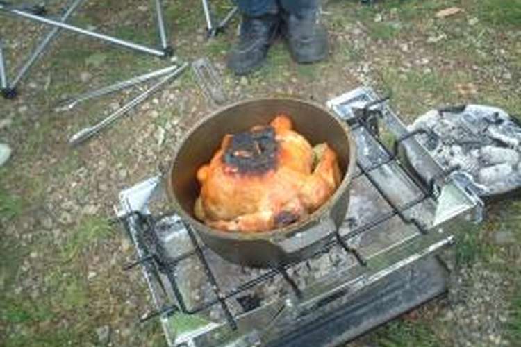 キャンプ飯 ローストチキン レシピ 作り方 By Cheermam クックパッド 簡単おいしいみんなのレシピが359万品