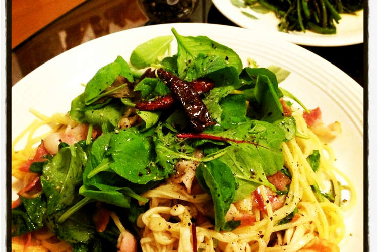 エノキとベーコンとベビーリーフのパスタ レシピ 作り方 By すえけい クックパッド