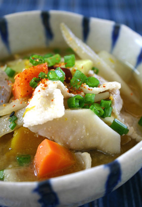 うちの定番★根菜たっぷり食べる豚汁