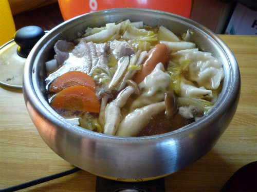 簡単おいしい野菜た〜ぷり餃子鍋の画像