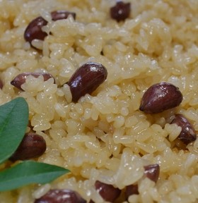 醤油おこわ・茹で落花生入り