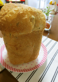 簡単☆ＨＢで春菊とハーブソルトの食パン
