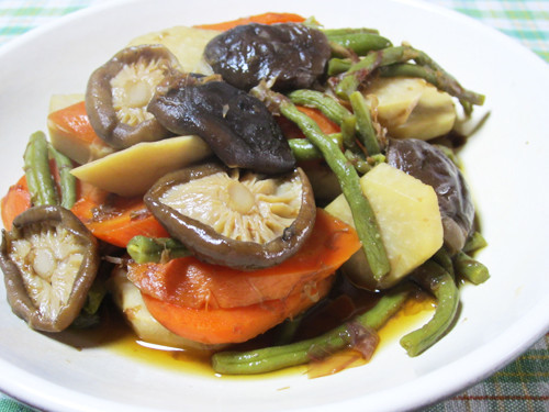 ◆糖尿病のおかず◆椎茸と根菜の煮物の画像
