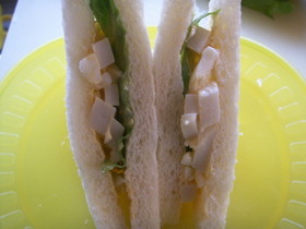 かまぼこと玉子のサンドイッチ
