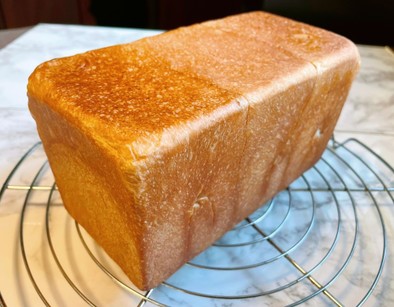 栗の渋皮煮シロップ利用　食パンの写真