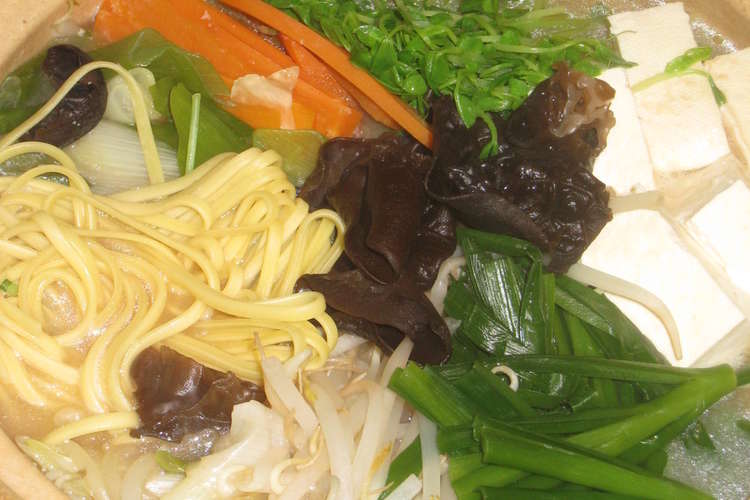 冬色 塩味噌ラーメン鍋 レシピ 作り方 By 海 砂 クックパッド 簡単おいしいみんなのレシピが354万品