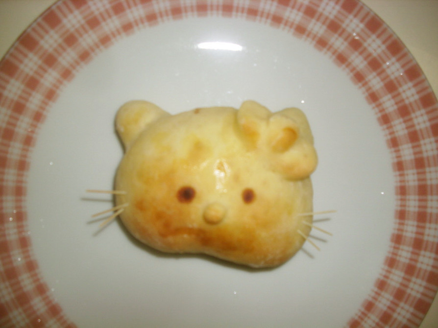 キティちゃんパンの画像