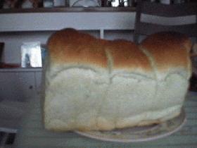 ヨモギ食パンの画像