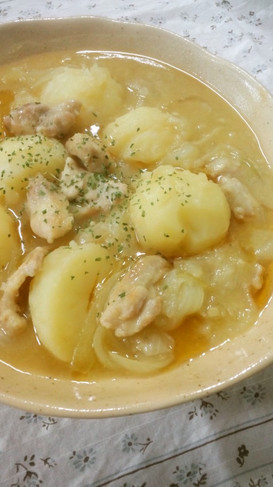 鶏肉でとろとろ塩肉じゃが