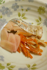 鮭と野菜の甘酢漬け❀岩下の新生姜添え