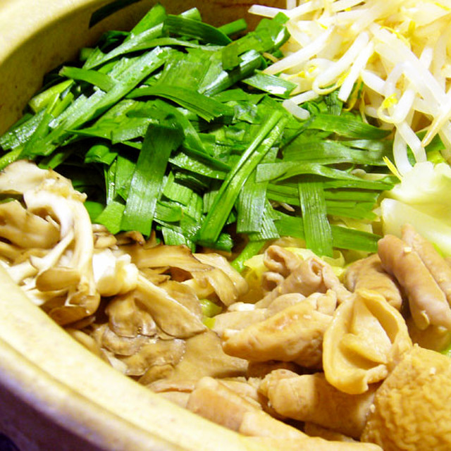 鶏味塩 De 簡単豚白モツ鍋 レシピ 作り方 By 半田の旨味家 クックパッド