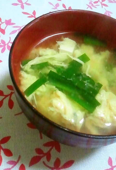 豆腐入り♫ニラの卵とじ味噌汁の画像