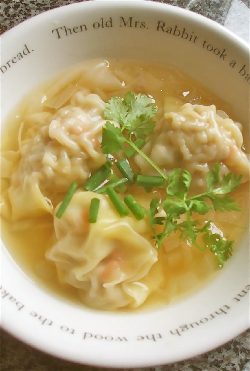 水餃子のスープ＠カンボジアの画像
