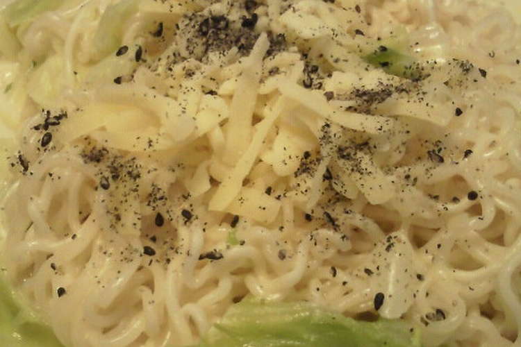 即席豚骨乳ラーメン とろけるキャベツ入り レシピ 作り方 By らんかりん クックパッド 簡単おいしいみんなのレシピが361万品