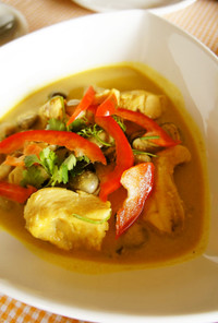 魚と袋茸のカレーミルク煮＠カンボジア